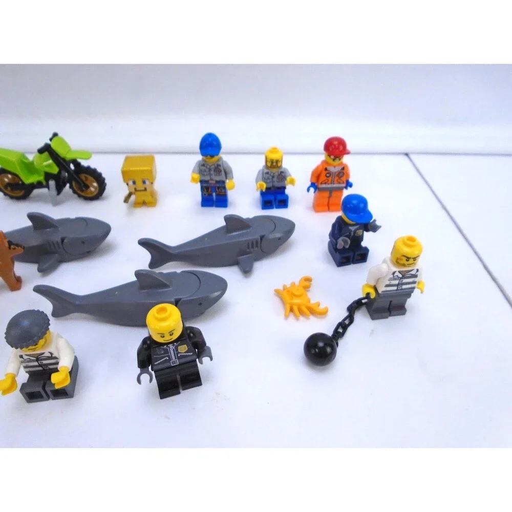 Large Lot Of Lego sets City Minecraft Figures Creator sets + more see pics